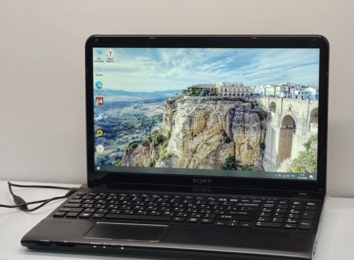 Новый Sony VAIO sve151 i5/8gb/500gb hdd